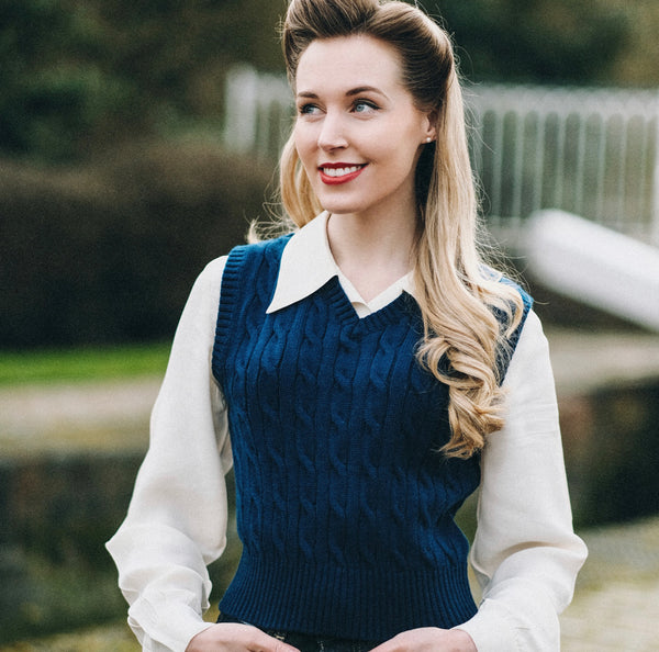 Seamstress of Bloomsbury 1940s Cable Knit Slipover-Navy