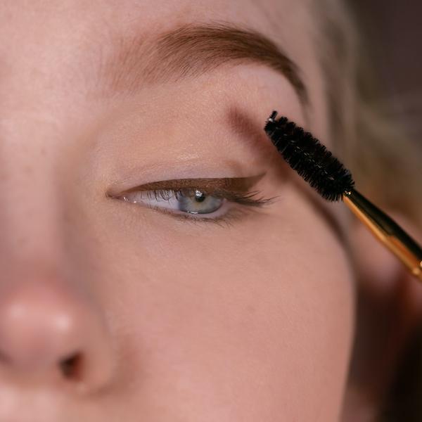 Besame Brown Cake Mascara- 1920