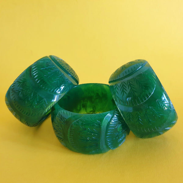 Bow and Crossbones Chunky Carved Cactus Bangle