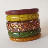 Bow and Crossbones Billie Lucite Confetti Bracelet- Old Fashioned